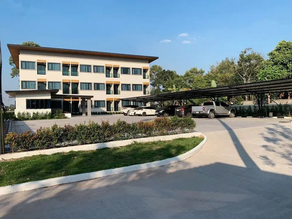 Add Ubon Hotel