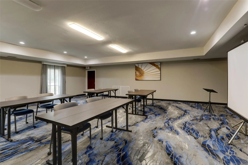 Best Western Plus Las Colinas Inn & Suites