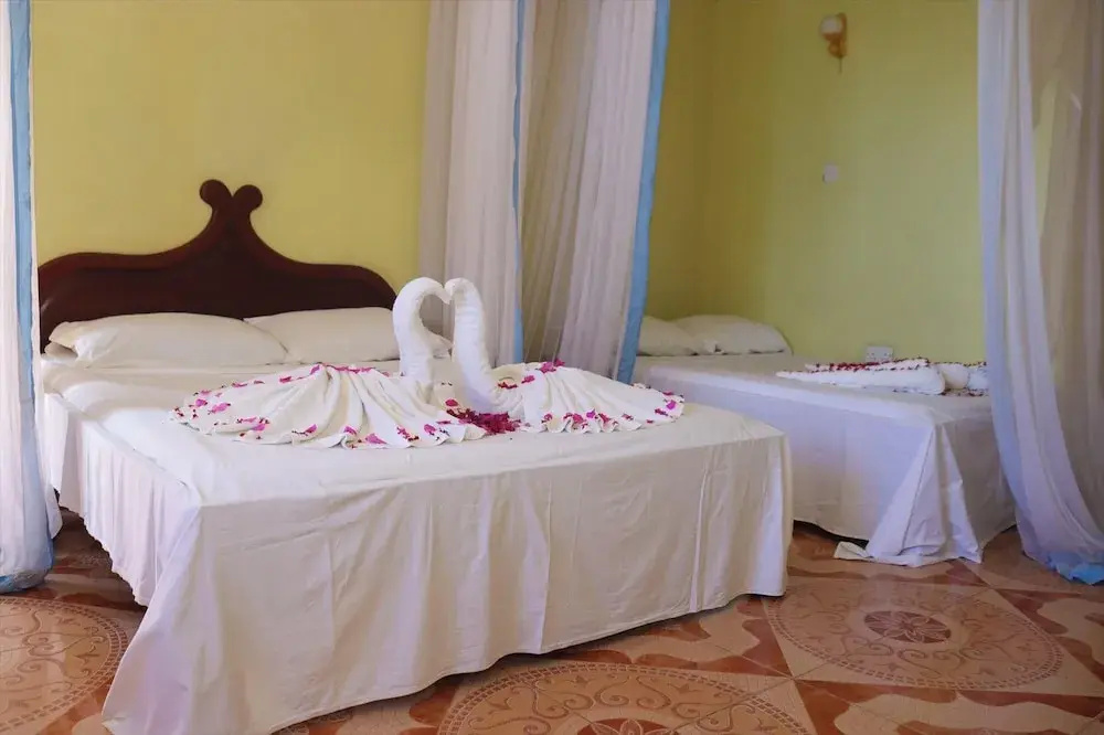 Haveton Hotel and Apartments
