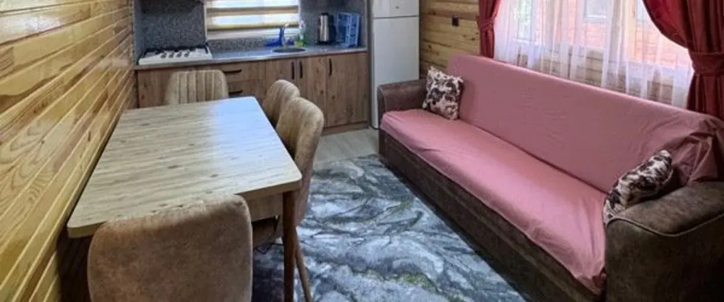 Karaoz Bahce Apart Evleri