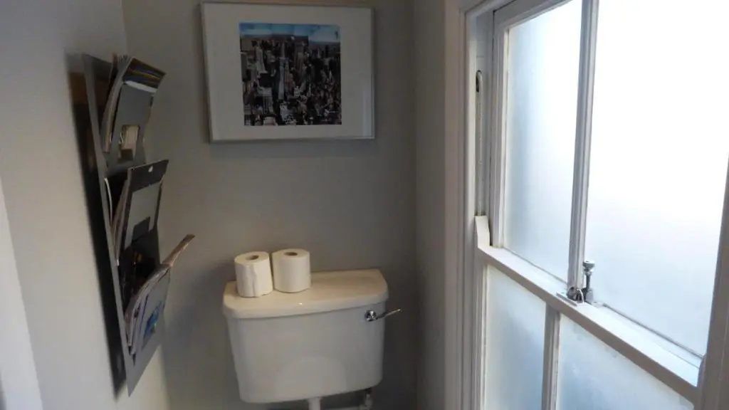 Trendy 2 Bedroom apartment in vibrant Shoreditch, central London zone 1 free WiFi - sleeps 4+2