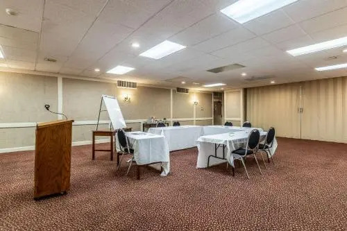 Americas Best Value Inn Albert Lea