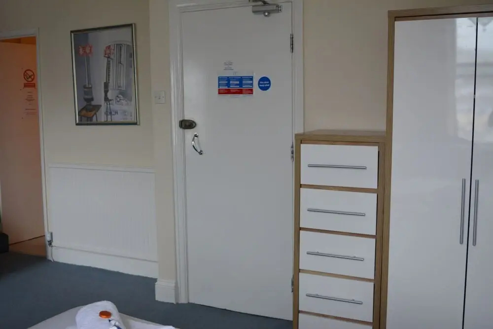 Torrs Hotel