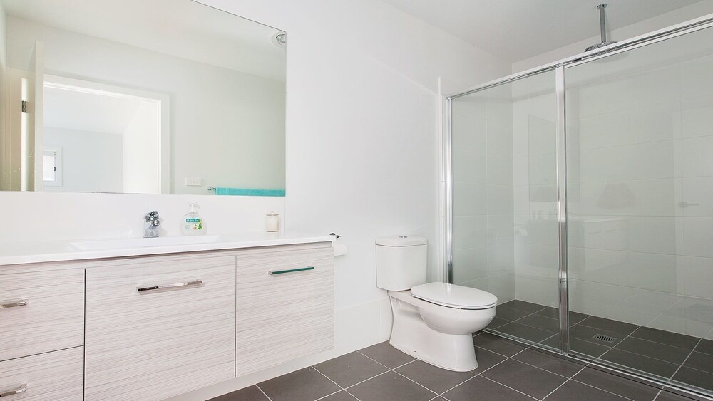 6 Bagnall Avenue