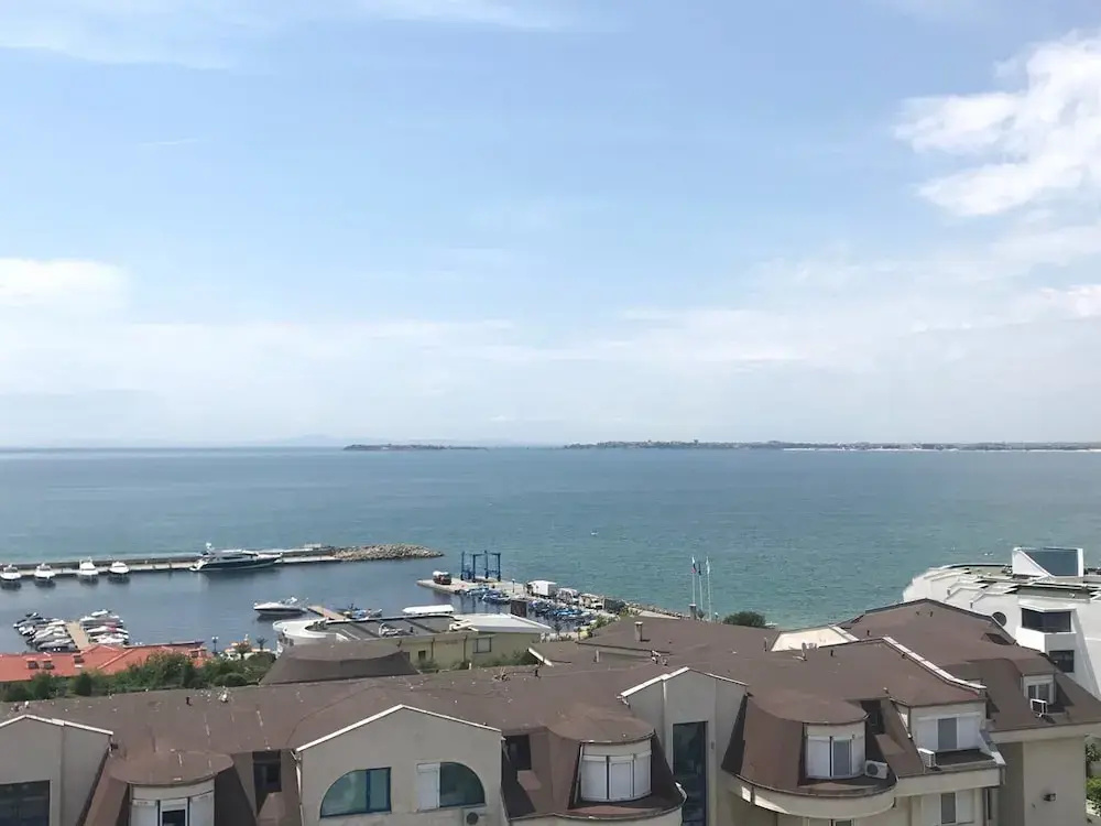 Lazur 5 Apartments