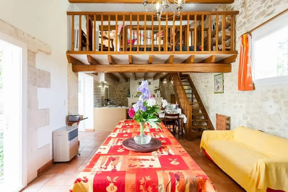 Villa With 4 Bedrooms in Génissac, With Private Pool, Furnished Garden and Wifi