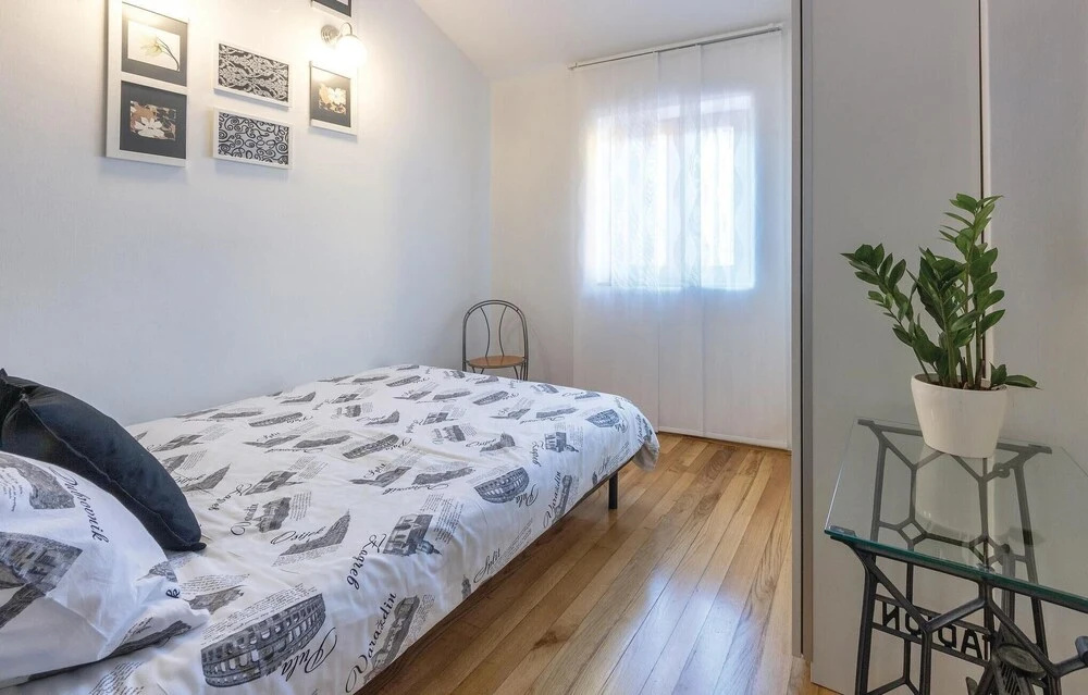 Nice Home in Fazana With Wifi and 2 Bedrooms