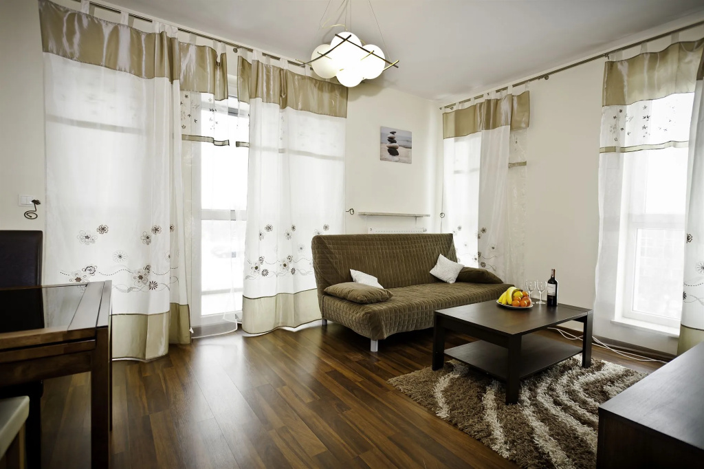 Senator Warsaw Apartments