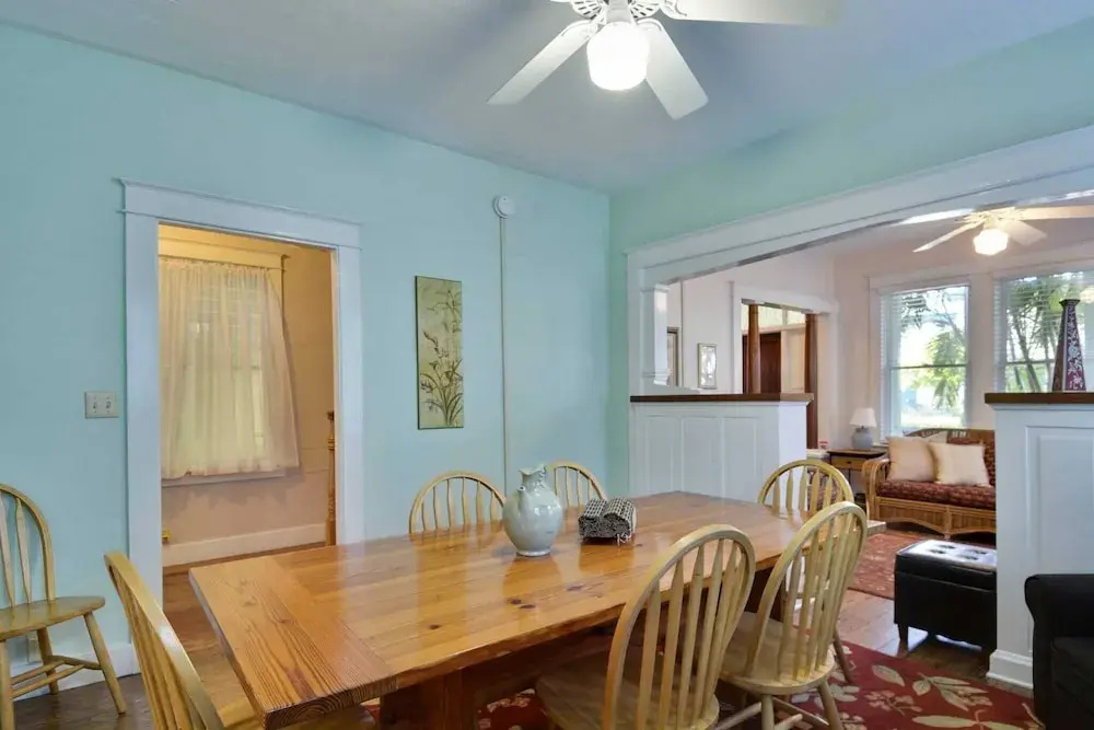 First Breath by Avantstay Close to Old Town w/ Pool Month Long Stays Only