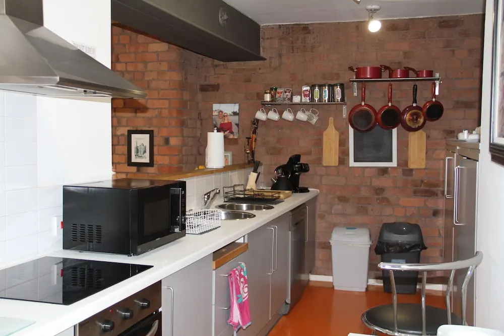 Captivating 2-bed Apartment in Liverpool