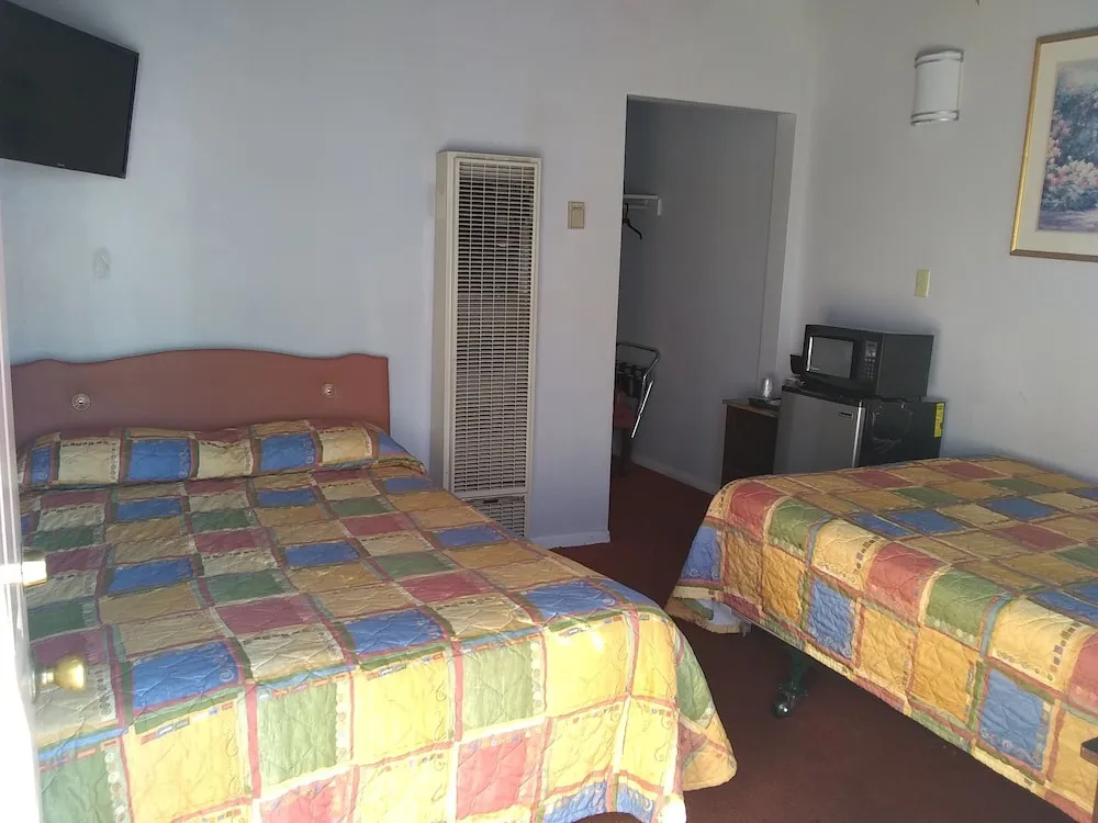 Santa Fe Motel Tehachapi by Hotel O