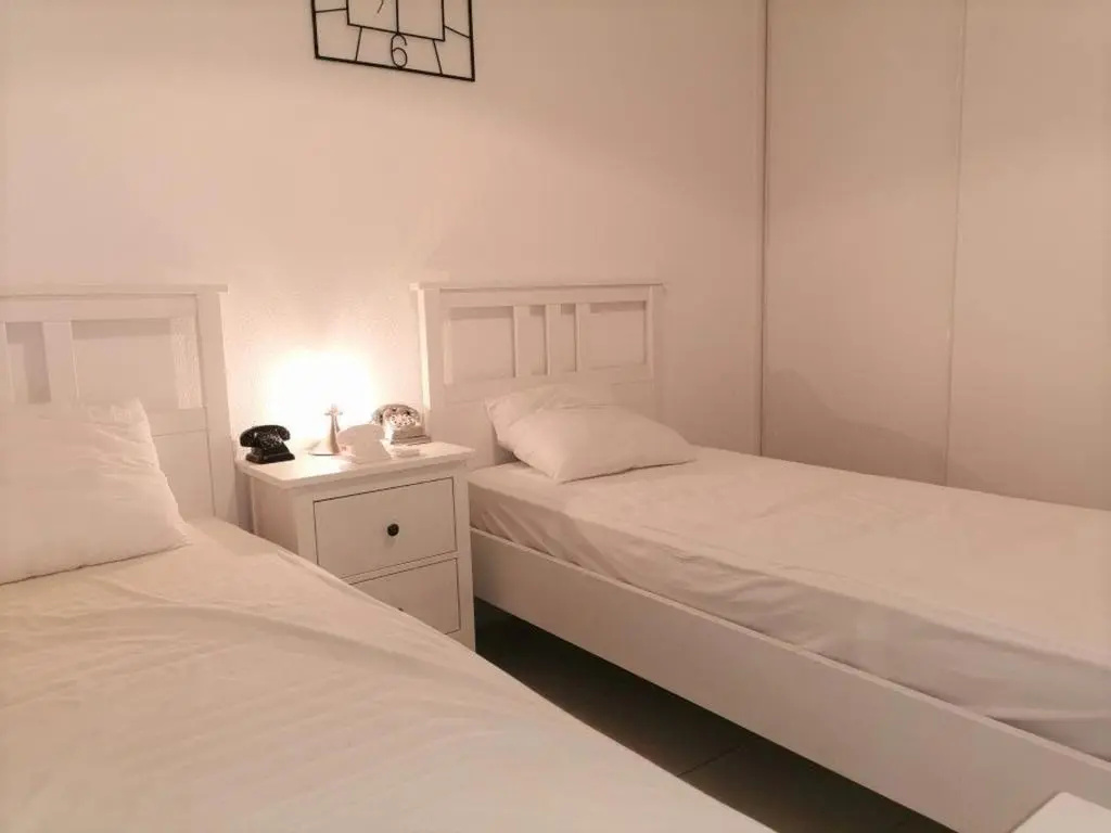 Appartement Cannes la Bocca, 4 pièces, 6 personnes - FR-1-609-11