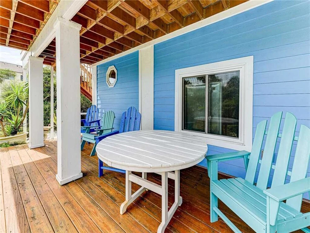 Summer Wind, 4 bedrooms, Private Pool, Next to Beach, Sleeps 8