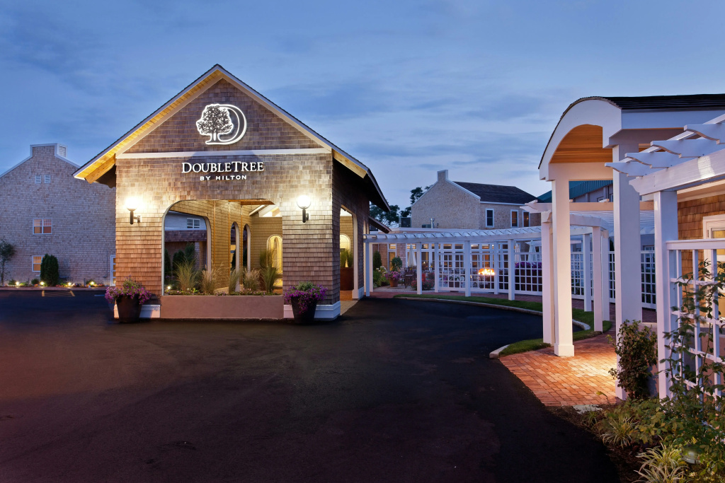 DoubleTree by Hilton Cape Cod - Hyannis