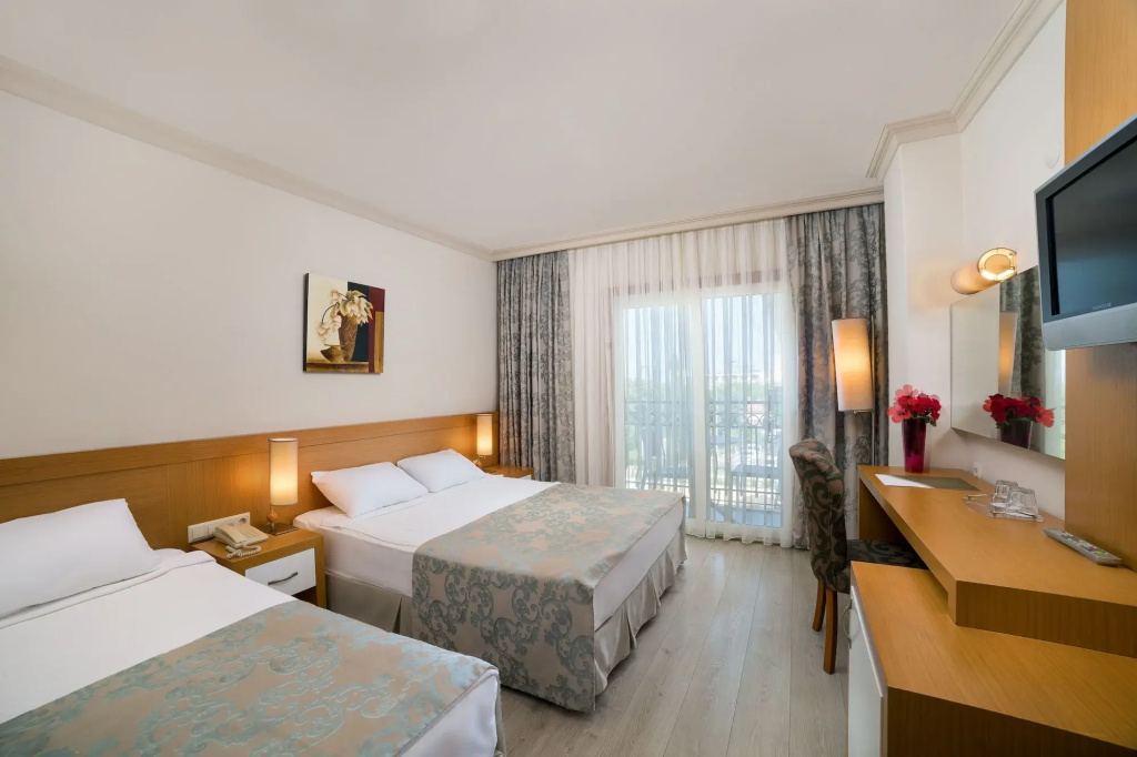 L'Oceanica Beach Resort