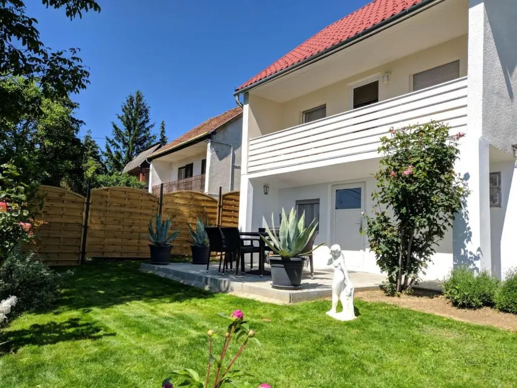 Eleven apartman house