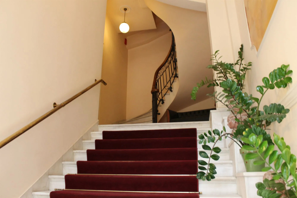 Exis Hotel