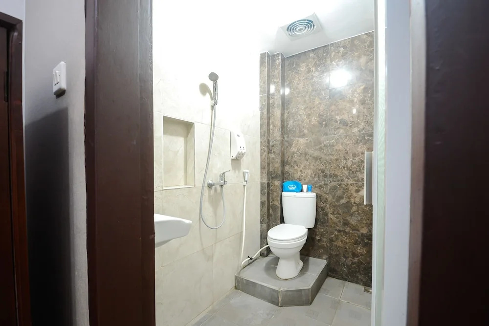 Airy Ahmad Yani Ketintang Baru Dua 12 Surabaya