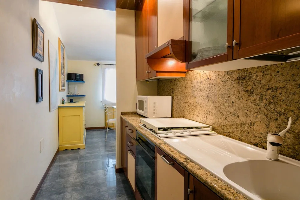 Sirmio Apartments - Primavera Stay