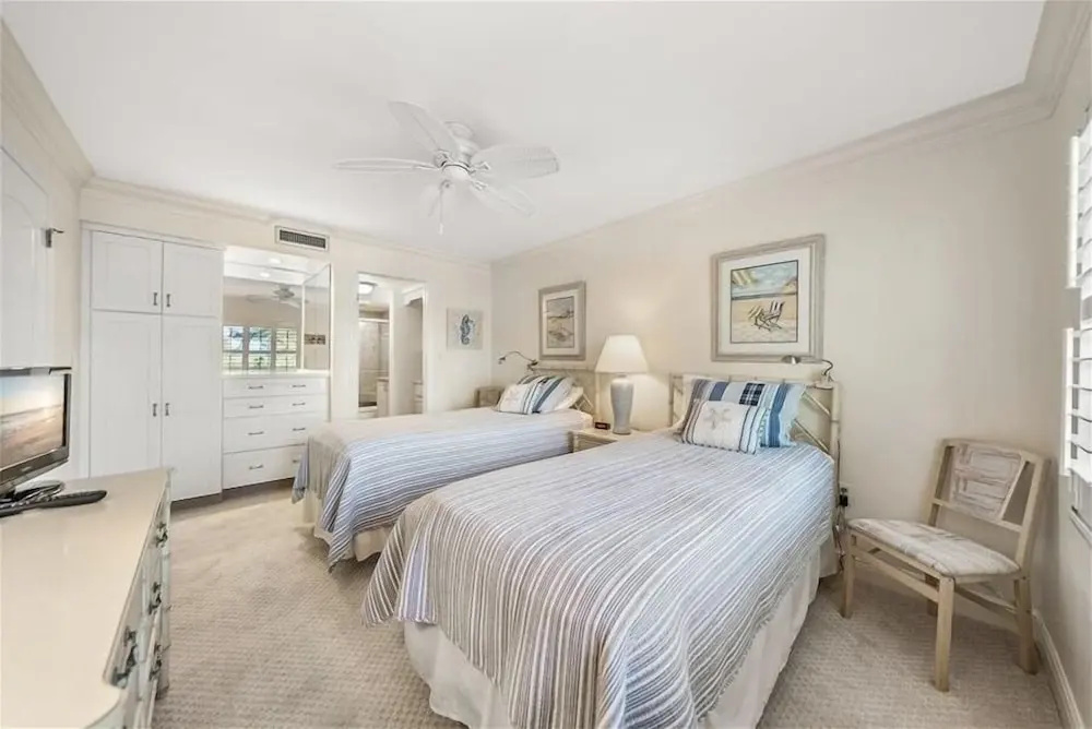Sea Oats 142 2 Bedroom Home by RedAwning