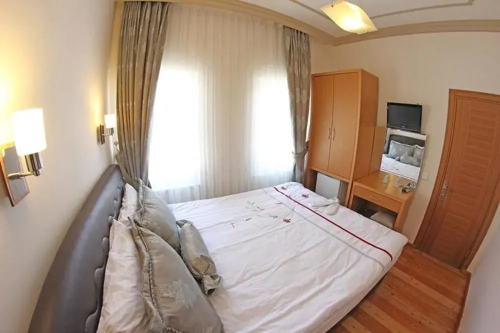 Hera Hotel - Adult Only
