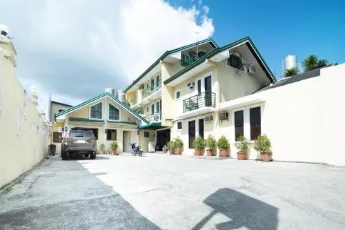 OYO 147 Mi Jo Hotel