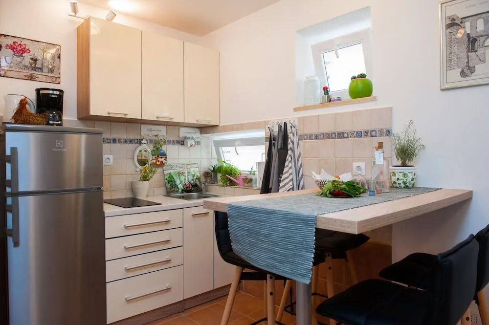 Apartment Dumaneo Art