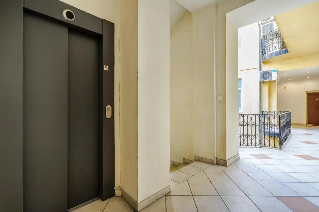 Central Premier Apartment