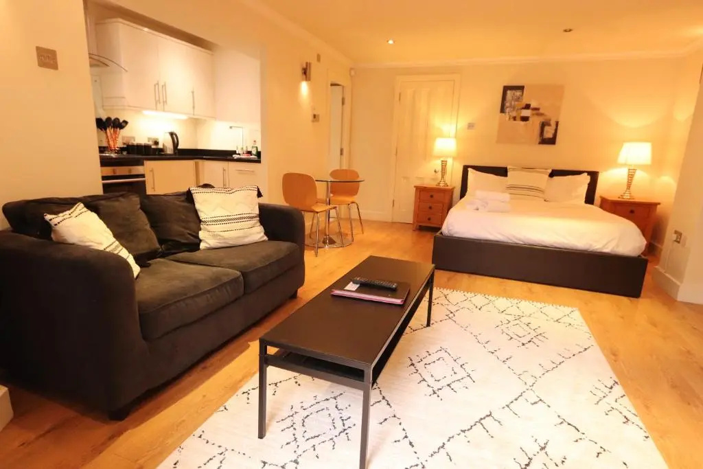 Clifton Studio