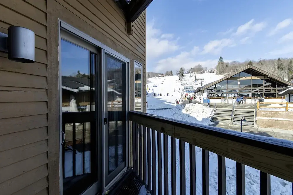 Okemo Mountain Lodge- Cozy 1 Bedroom Condo #A206 1 Condo by RedAwning