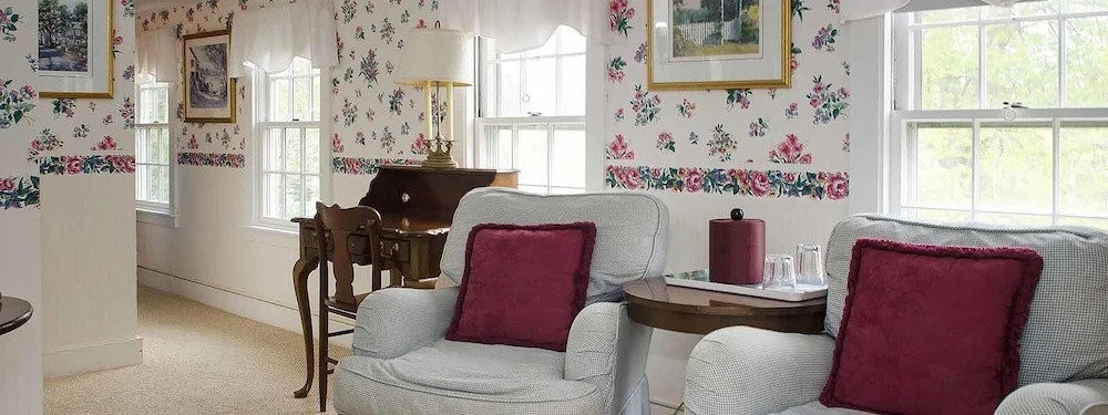 Ashley Inn