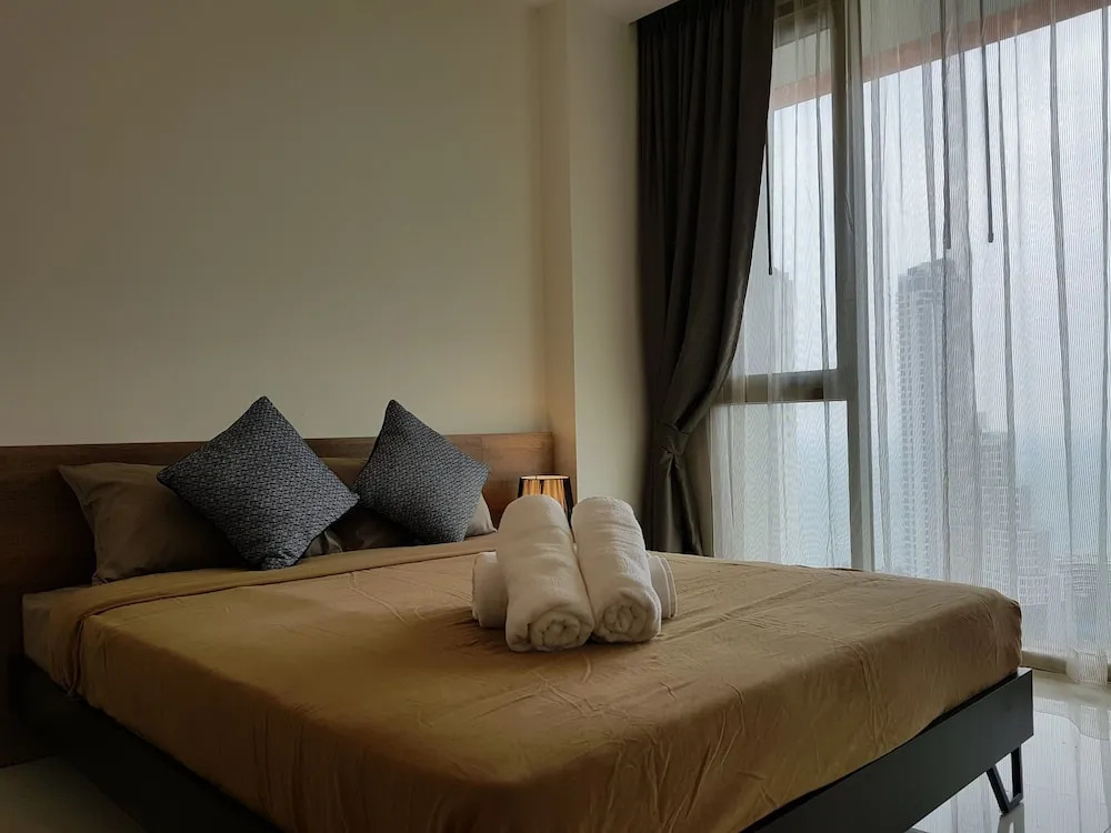 Riviera 1BR Sea View B1609
