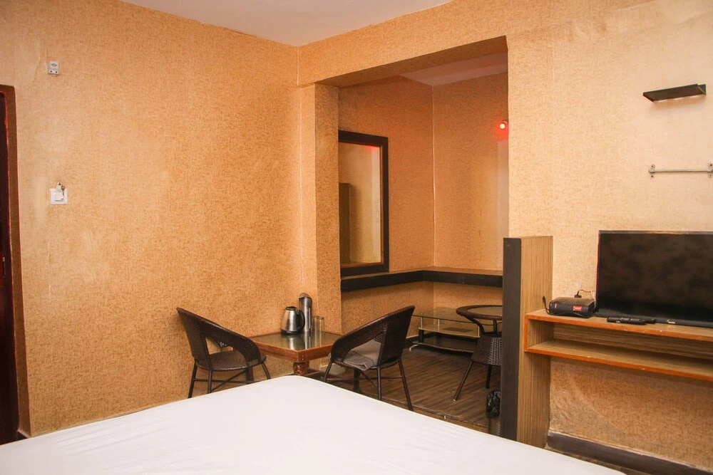 Hotel De Santosh Residency
