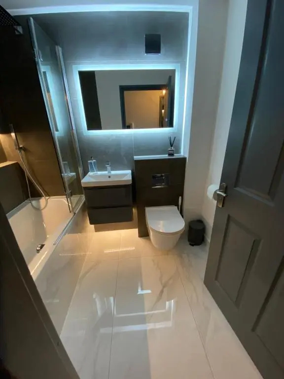 Beautiful modern cosy central apartment / sleeps 4