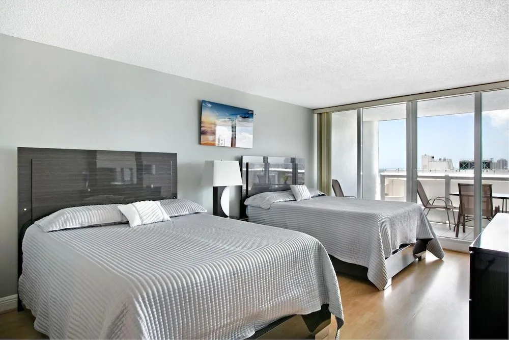 Bayfront Gem With Balcony and Pool