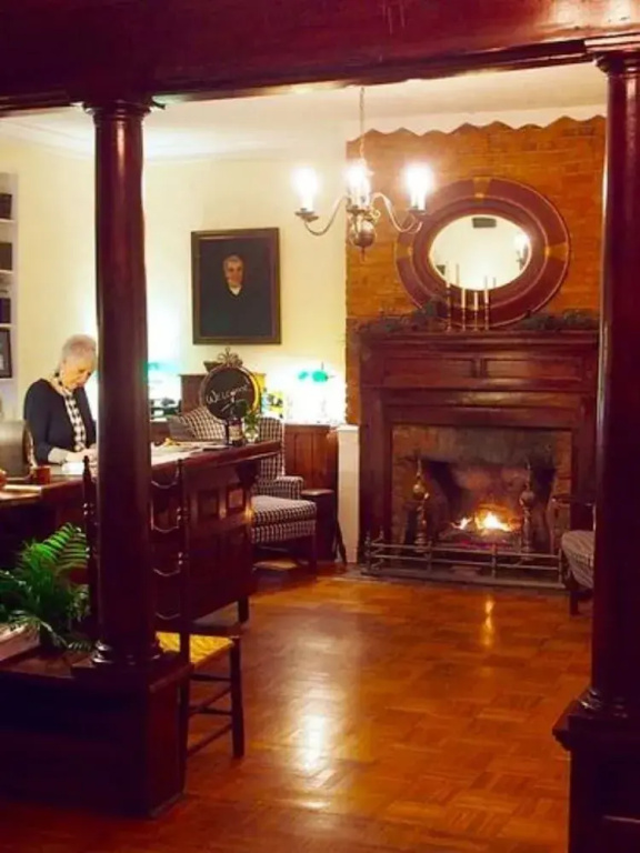 Wayside Inn