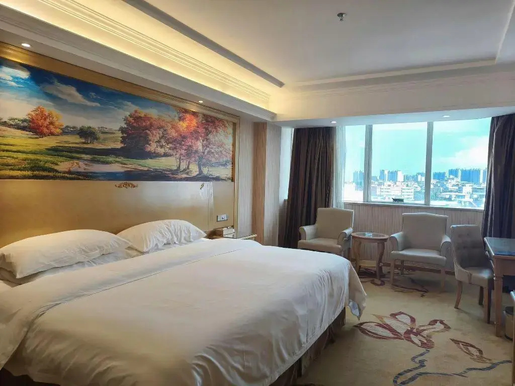 Vienna Hotel Huizhou Railway Station