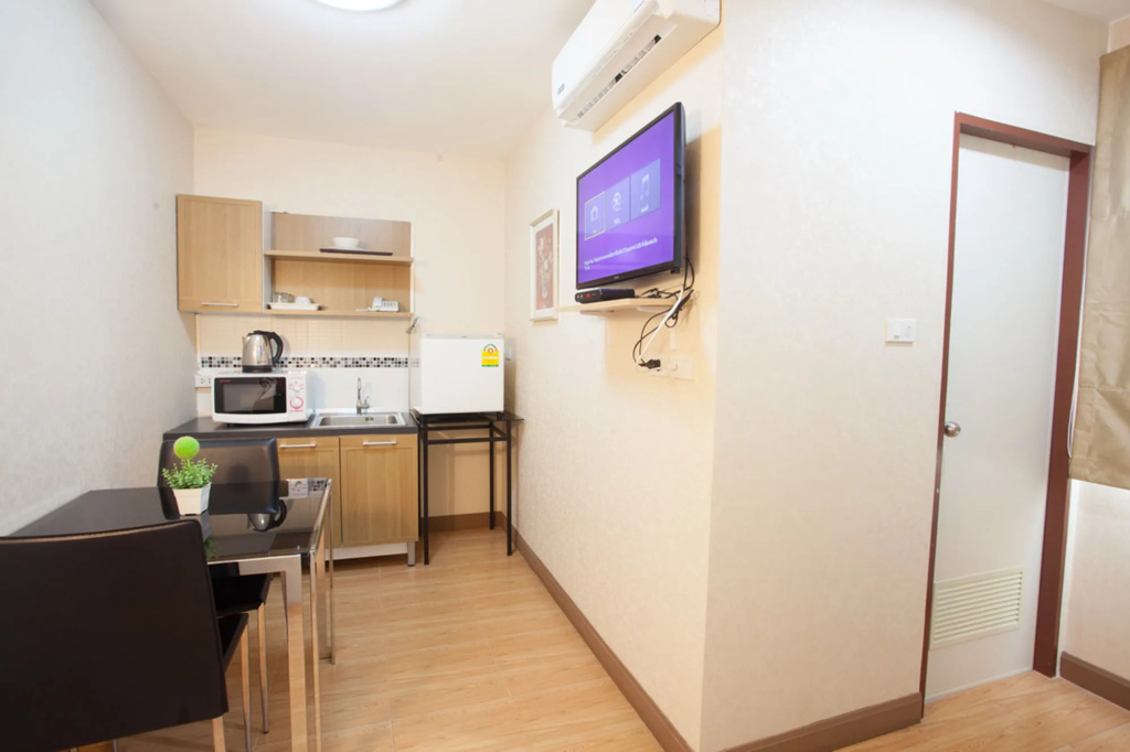 Orawan Suites