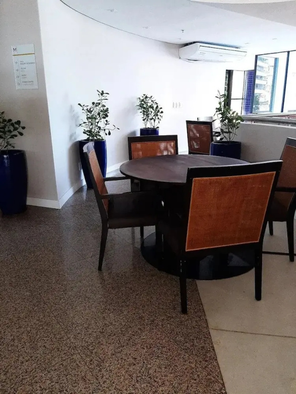 Completo em Hotel Localização Perfeita