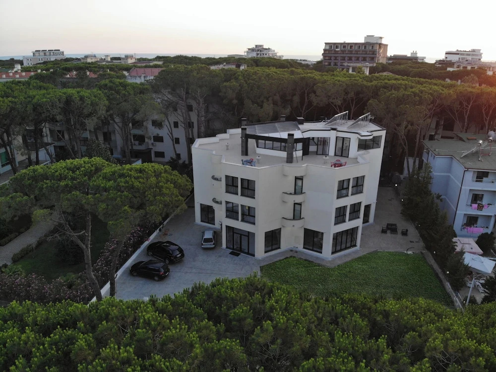 The Honeycomb Boutique Hotel