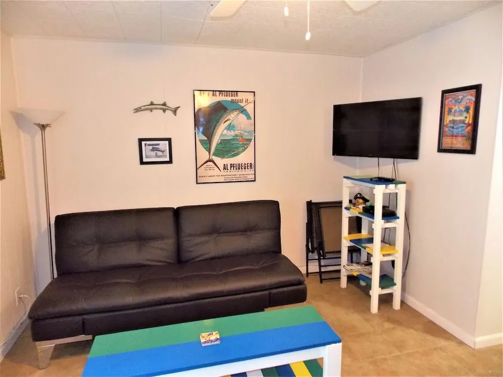 The Cocoanuts 1 Bedroom Condo