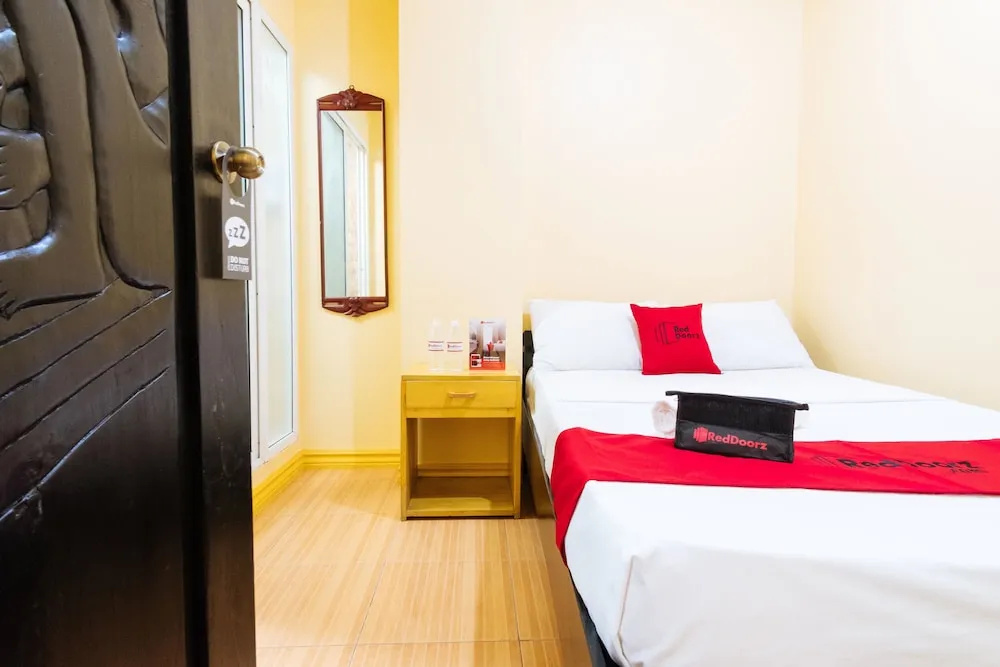 RedDoorz Plus near Strawberry Farm Baguio