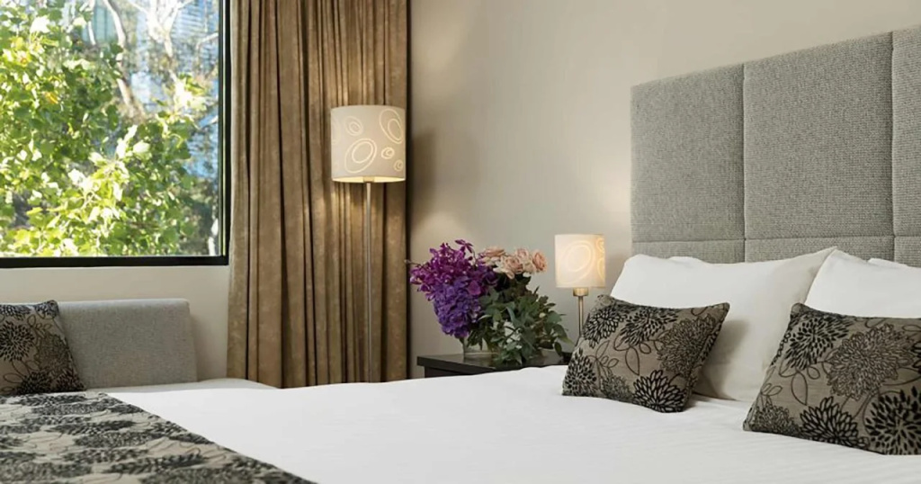 Crowne Plaza Melbourne Carlton by IHG