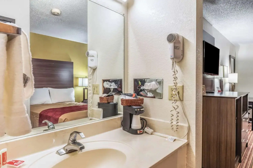 Econo Lodge Inn & Suites Mckinney - Plano North