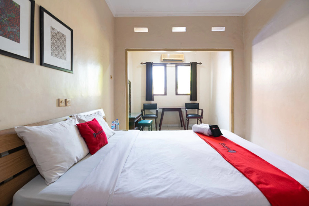 RedDoorz @ Urip Sumoharjo Solo