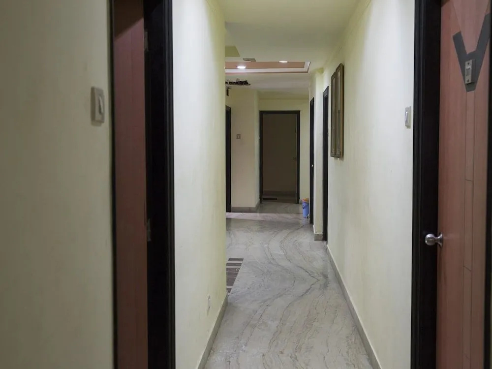OYO 3886 Hotel Trimurti Heights