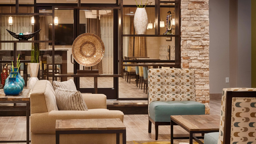 Best Western Plus College Station Inn & Suites