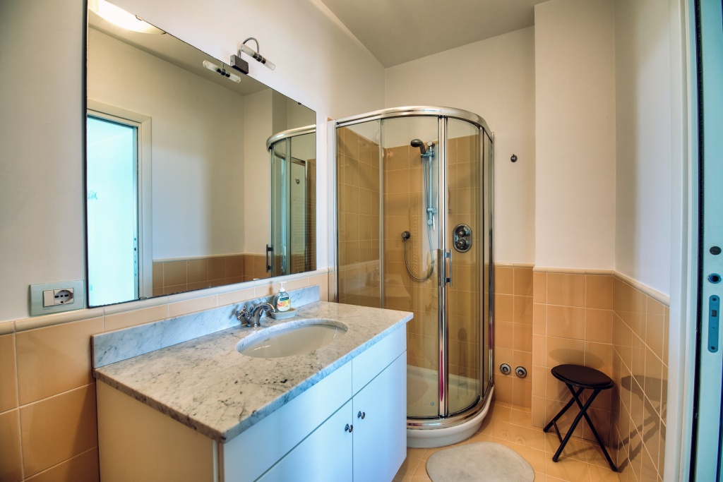 Villa Lucia Riviera dei Fiori Pool - Happy Rentals