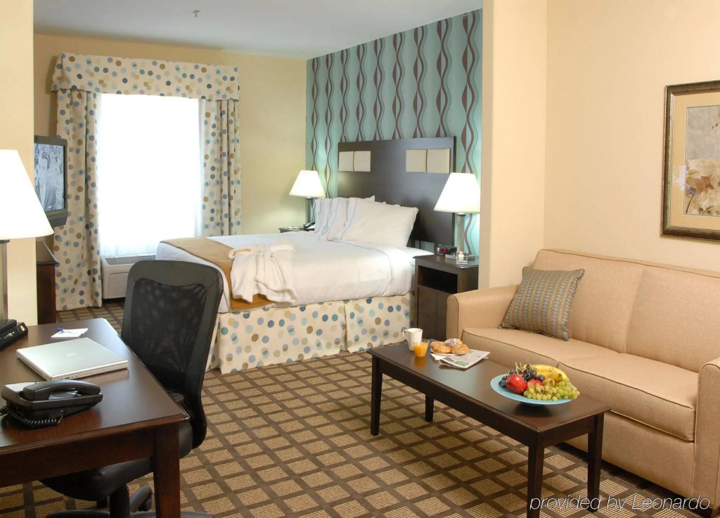 Holiday Inn Express Hotel & Suites Fairburn by IHG