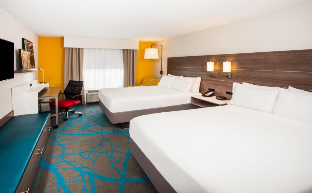 Holiday Inn Express & Suites Litchfield by IHG